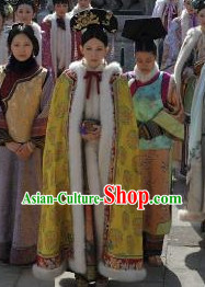 Yellow Chinese Qing Dynasty Princess Winter Mantle Cape
