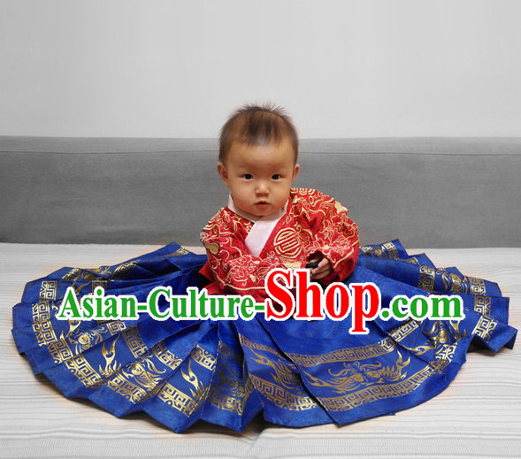 Ming Dynasty Dresses for the Little Girl