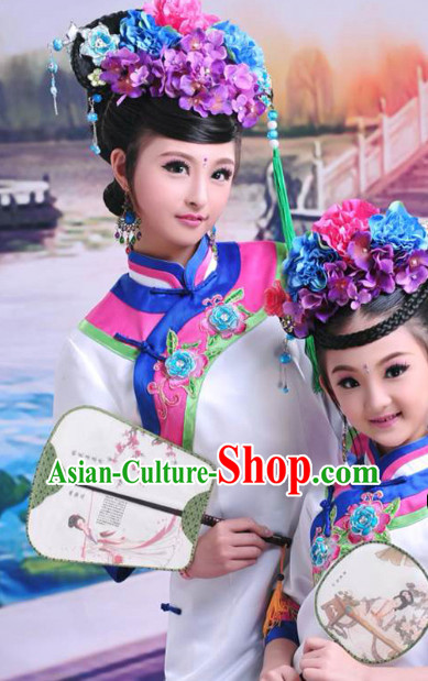 Chinese Traditional Costumes for Women