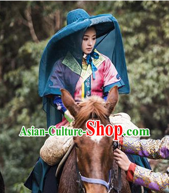 Chinese Traditional Princess Costume and Hat