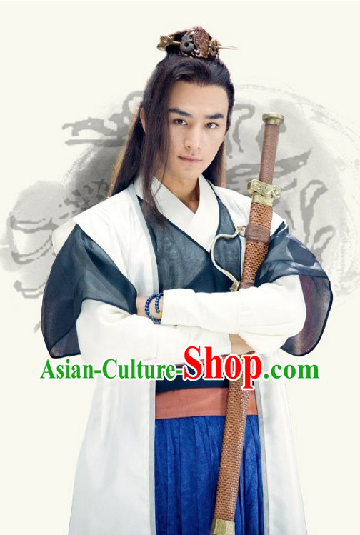 China Traditional Hanfu Clothes and Hat for Men
