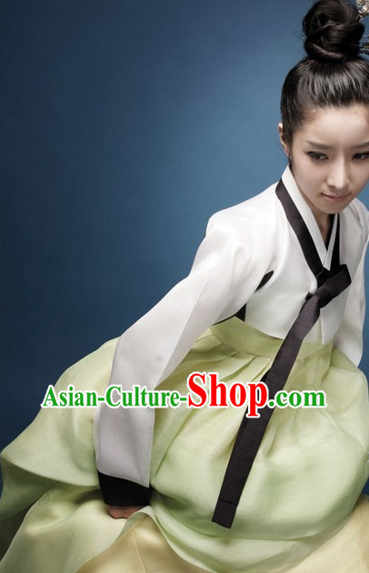 Top Korean Folk Clothing Complete Set for Women