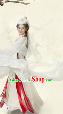 Chinese Traditional National Costumes White Dancing Costumes and Hat