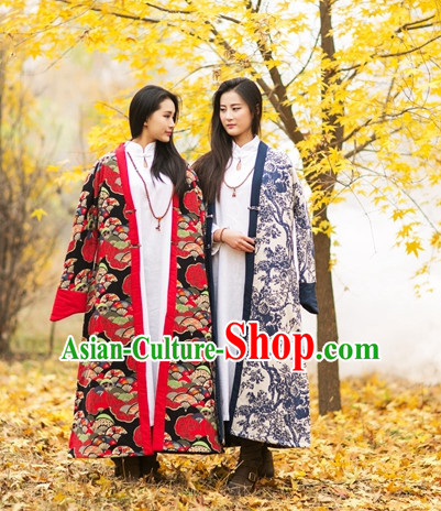 Chinese Traditional Mandarin Long Jacket for Women