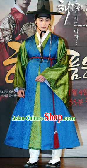 Ancient Korean Gentleman Costume and Hat Complete Set