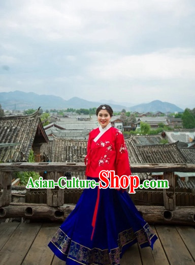 Chinese Ming Dynasty Clothes for Women