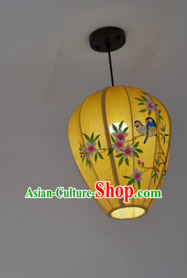 Chinese Classic Handmade and Painted Bird Flower Hanging Lantern