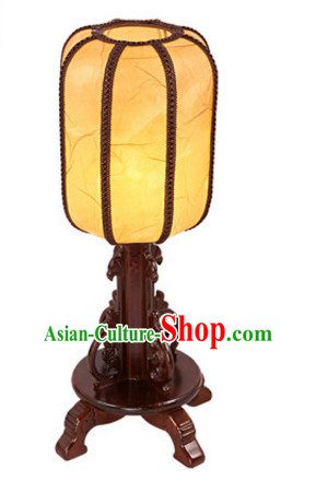 Chinese Ancient Handmade and Carved Natural Wood Desk Lantern