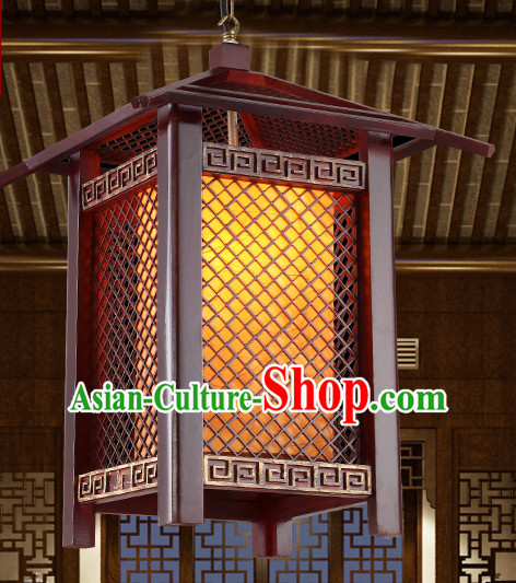 Traditional Chinese Classical Natural Wood and Carved Temple Shape Hanging Palace Lantern