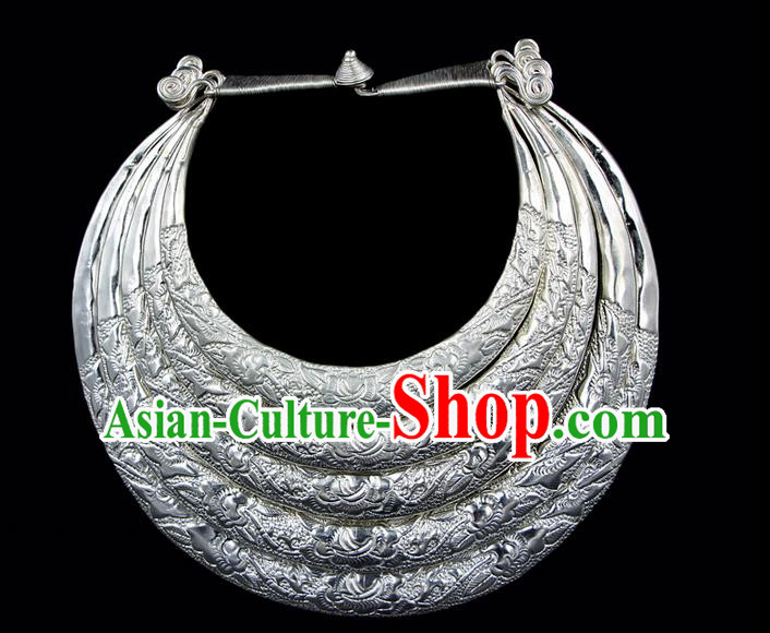 Traditional Chinese Miao Ethnic Minority Necklace Miao Ethnic Silver Jewelry Accessories