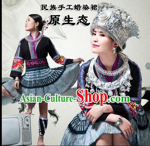 Traditional Chinese Miao Nationality Dancing Costume, Hmong Female Folk Dance Ethnic Pleated Skirt, Chinese Tujia Minority Nationality Embroidery Costume for Women