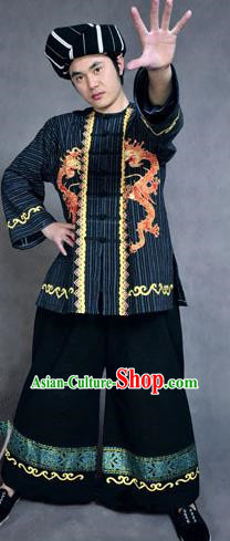Traditional Chinese Miao Nationality Dancing Costume, Hmong Male Folk Dance Ethnic Dress, Chinese Minority Tujia Nationality Embroidery Costume for Men