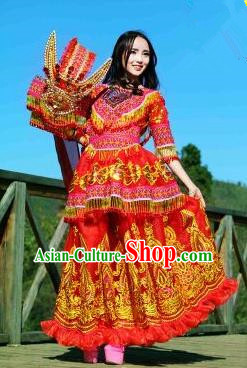 Traditional Chinese Miao Nationality Wedding Costume, Luxury Female Folk Uigurian Dance Ethnic Pleated Long Skirt, Chinese Minority Nationality Embroidery Costume for Women