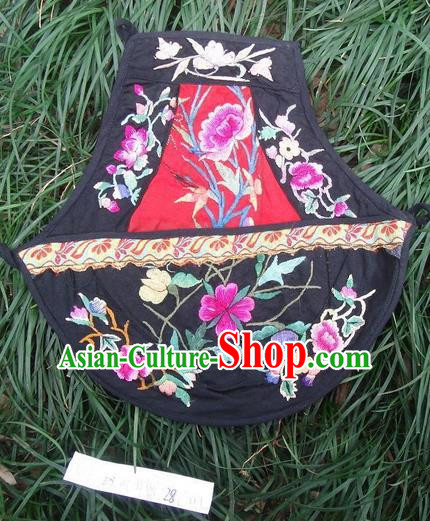 Traditional Chinese Miao Nationality Dancing Costume Apron, Hmong Female Folk Dance Ethnic Pinafore, Chinese Minority Nationality Handmade Embroidery Waist Pack for Women