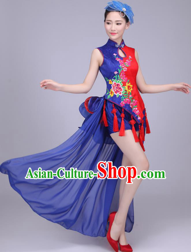 Traditional Chinese Yangge Dance Embroidered Peony Costume, Folk Fan Dance Tassel Uniform Classical Drum Dance Blue Clothing for Women