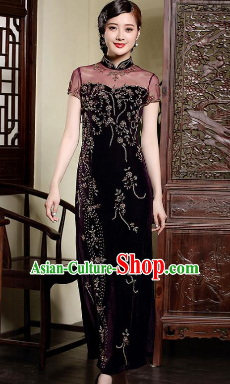 Traditional Chinese National Costume Purple Velvet Qipao, Top Grade Tang Suit Stand Collar Cheongsam Dress for Women