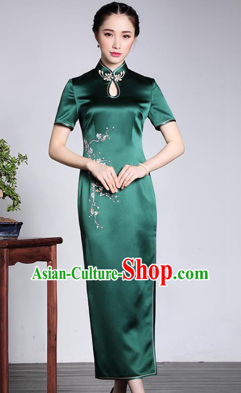 Asian Republic of China Young Lady Retro Stand Collar Green Silk Cheongsam, Traditional Chinese Embroidered Qipao Tang Suit Dress for Women