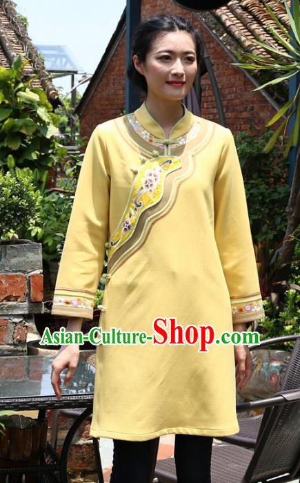 Asian China Top Grade Yellow Linen Hand Painting Cheongsam Blouse, Traditional Chinese Tang Suit Hanfu Plated Button Qipao Shirts for Women