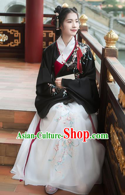 Asian China Ming Dynasty Princess Costume Embroidered Black Blouse and White Skirt, Traditional Ancient Chinese Elegant Princess Hanfu Clothing for Women