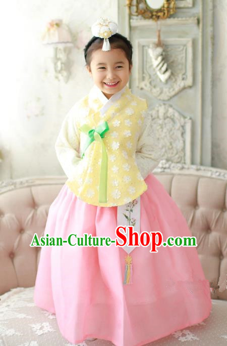 Asian Korean Traditional Handmade Formal Occasions Costume Palace Princess Embroidered Yellow Lace Blouse and Pink Dress Hanbok Clothing for Girls