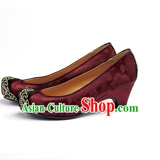 Traditional Korean National Wedding Embroidered Wine Red Shoes, Asian Korean Hanbok Bride Embroidery Shoes for Women