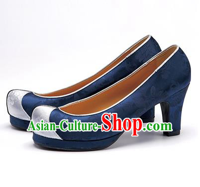 Traditional Korean National Wedding Embroidered Navy High-heeled Shoes, Asian Korean Hanbok Bride Embroidery Satin Shoes for Women