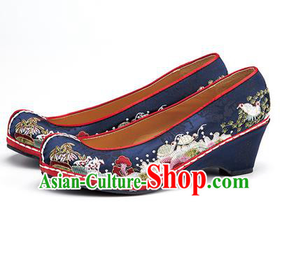 Traditional Korean National Wedding Shoes Embroidered Shoes, Asian Korean Hanbok Embroidery Navy Bride Court Shoes for Women