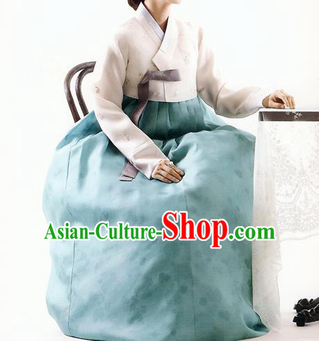 Asian Korean National Handmade Formal Occasions Wedding Bride Clothing White Embroidered Blouse and Green Dress Palace Hanbok Costume for Women