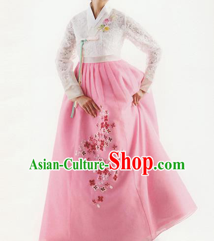 Korean National Handmade Formal Occasions Wedding Bride Clothing Hanbok Costume Embroidered White Lace Blouse and Pink Dress for Women
