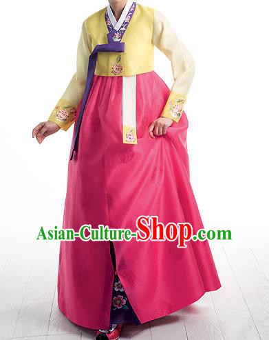Asian Korean National Handmade Formal Occasions Wedding Bride Clothing Embroidered Yellow Blouse and Pink Dress Palace Hanbok Costume for Women