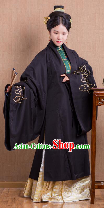 Asian China Ming Dynasty Princess Costume Wide Sleeve Cardigan, Traditional Ancient Chinese Palace Lady Embroidered Hanfu Black Cape Clothing for Women