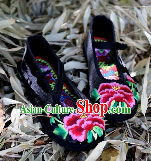 Traditional Chinese Ancient Princess Shoes Black Cloth Embroidered Shoes, China Handmade Embroidery Peony Hanfu Shoes for Women