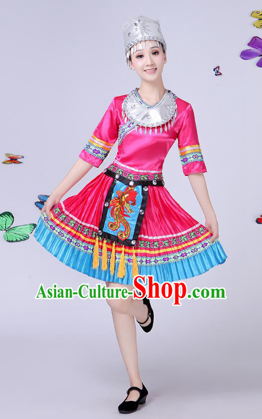Traditional Chinese Miao Nationality Dance Costume, Chinese Minority Hmong Folk Dance Rosy Pleated Skirt Embroidery Costume for Women