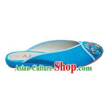 Traditional Chinese National Bride Blue Embroidered Slippers, China Handmade Embroidery Flowers Shoes for Women