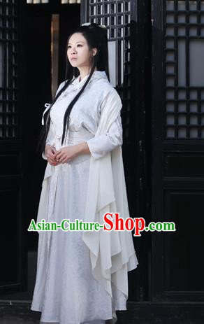 Ancient Chinese Swordsman White Embroidered Costumes for Women