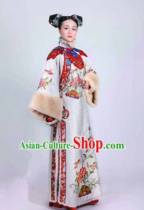 Traditional Ancient Chinese Imperial Consort Costume, Chinese Qing Dynasty Manchu Palace Lady Dress, Cosplay Chinese Mandchous Imperial Princess Delicate Embroidered Clothing for Women
