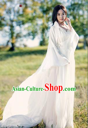 Traditional Ancient Chinese Imperial Emperess Costume, Chinese Han Dynasty Young Lady Dress, Cosplay Chinese Princess Consort Clothing White Hanfu for Women