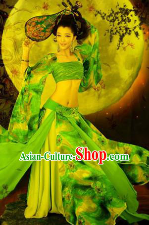 Traditional Ancient Chinese Flying Imperial Consort Costume, Chinese Tang Dynasty Flying Lady Dress, Cosplay Chinese Fairy Imperial Concubine Green Clothing Hanfu for Women