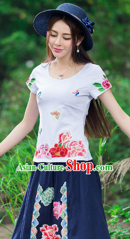 Traditional Chinese National Costume, Elegant Hanfu Embroidery Flowers Butterfly White T-Shirt, China Tang Suit Republic of China Blouse Cheongsam Upper Outer Garment Qipao Shirts Clothing for Women