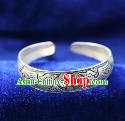 Traditional Chinese Miao Nationality Crafts Jewelry Accessory Bangle, Hmong Handmade Miao Silver Birds Bracelet, Miao Ethnic Minority Silver Bracelet Accessories for Women