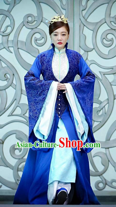 Traditional Ancient Chinese Imperial Empress Costume, Elegant Hanfu Immortal Clothing, Chinese Aristocratic Imperial Consort Embroidered Tailing Clothing for Women