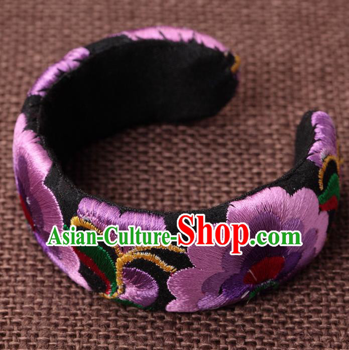 Traditional Chinese Miao Nationality Crafts, Hmong Handmade Miao Silver Embroidery Purple Bracelet, Miao Ethnic Minority Bangle Accessories for Women