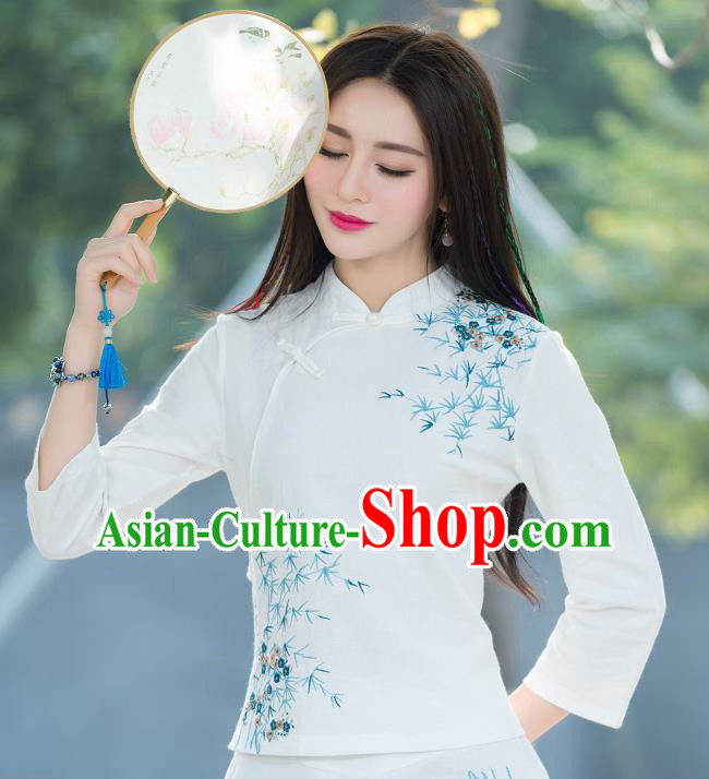 Traditional Chinese National Costume, Elegant Hanfu Embroidery Slant Opening White T-Shirt, China Tang Suit Republic of China Chirpaur Blouse Cheong-sam Upper Outer Garment Qipao Shirts Clothing for Women