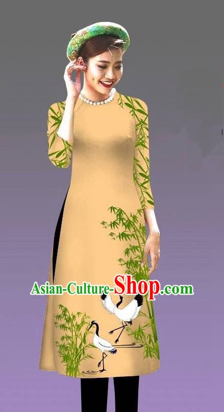 Top Grade Asian Vietnamese Costumes Classical Jing Nationality Crane Pattern Short Cheongsam, Vietnam National Clothing Bride Traditional Light Yellow Ao Dai Dress
