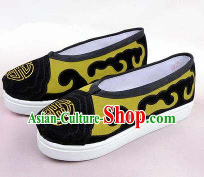 Chinese Ancient Peking Opera Huangmei Opera Old Men Shoes, Traditional China Beijing Opera Male Yellow Embroidered Shoes