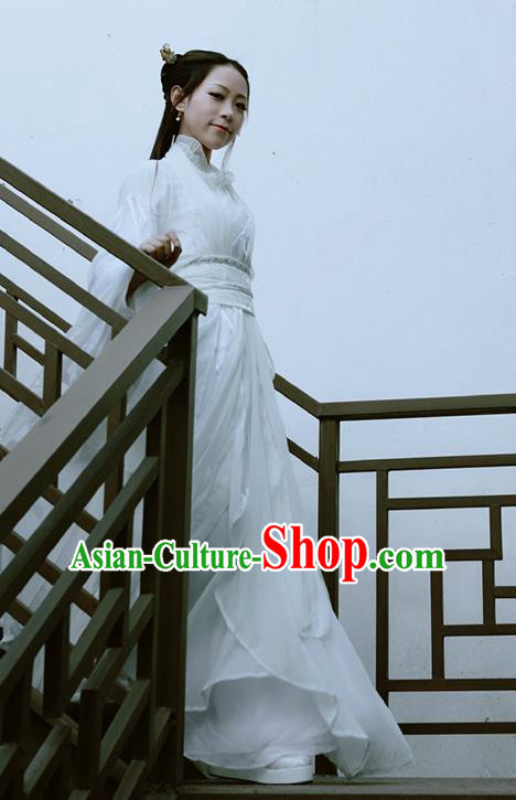 Traditional Chinese Swordswoman Costume, Elegant Hanfu Cosplay Fairy Clothing Ancient Chinese Peri White Dress for Women