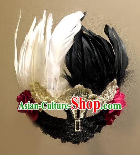 Top Grade Chinese Theatrical Traditional Ornamental White and Black Feather Mask, Brazilian Carnival Halloween Occasions Handmade Vintage Lace Mask for Women