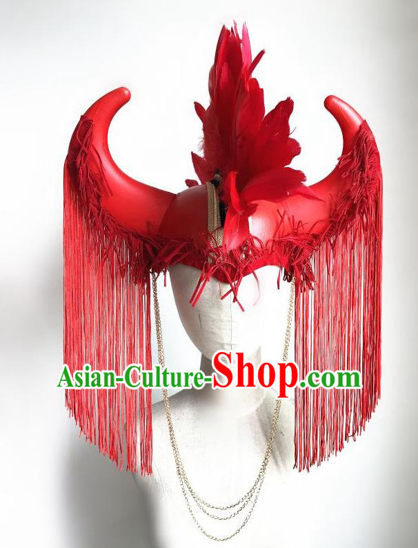 Top Grade Halloween Masquerade Ceremonial Occasions Handmade Model Show Red Feather Ox Horn Hair Accessories Headdress Tassel Pirate Hat for Women