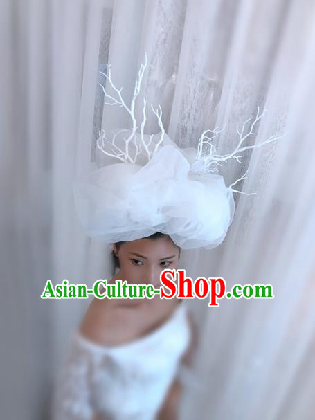 Top Grade Halloween Masquerade Ceremonial Occasions Handmade Model Show White Veil Hair Accessories Headdress Vintage Princess Hat for Women