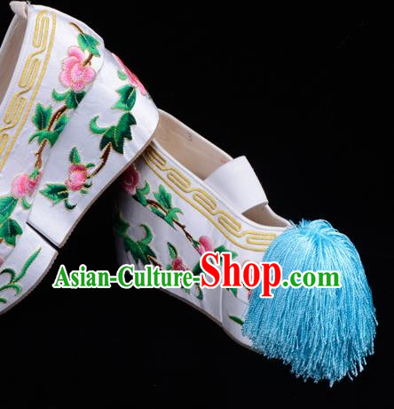 Top Grade Professional Beijing Opera Hua Tan Embroidered White Shoes, Traditional Ancient Chinese Peking Opera Diva Princess Blood Stained Shoes